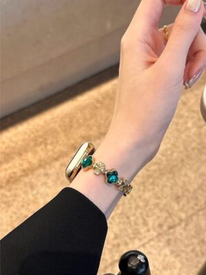 Bracelet en acier inoxydable trèfle à quatre feuilles avec strass et zircon